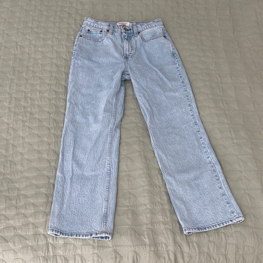 Abercrombie & Fitch - Light Wash Vintage Straight Leg Jeans - Picture 1 of 3